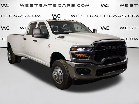 New 2026 RAM 3500 Tradesman AWD/4WD image 39