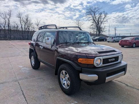 Used 2007 Toyota FJ Cruiser 4WD image 3
