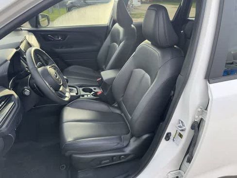 Certified 2025 Subaru Forester Limited w/ Protection Package AWD/4WD image 14