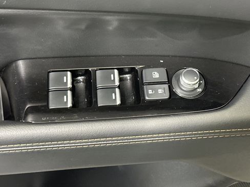 Used 2023 MAZDA CX-5 AWD 2.5 S w/ Premium Package image 16