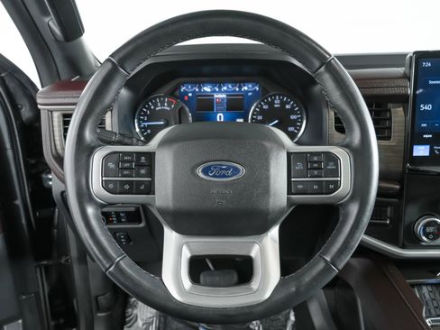Used 2024 Ford Expedition Limited image 24
