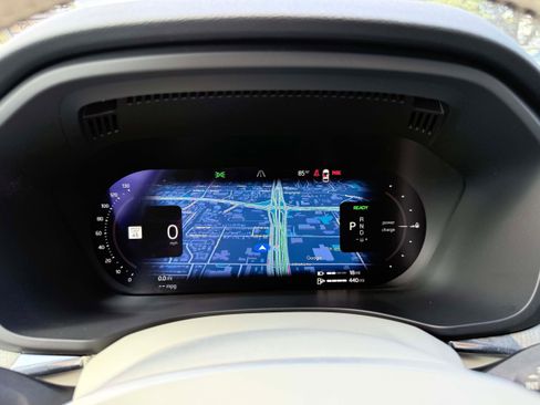 Certified 2024 Volvo XC60 T8 Plus AWD/4WD image 21