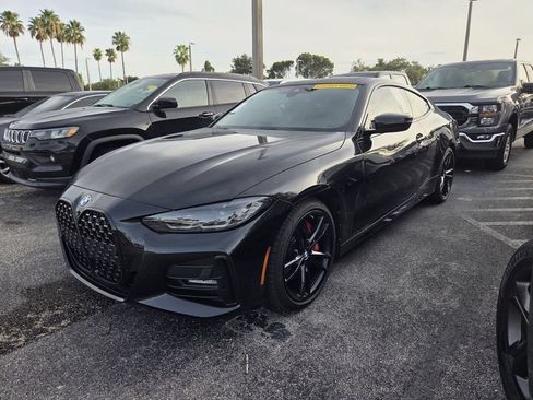 Used 2022 BMW 430i Coupe w/ M Sport Package RWD image 3