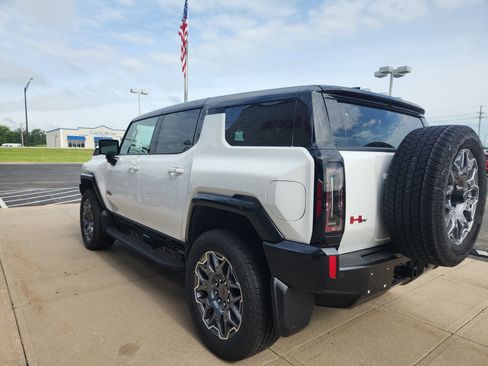 New 2025 GMC Hummer EV 3X w/ LPO, Sport Package image 3