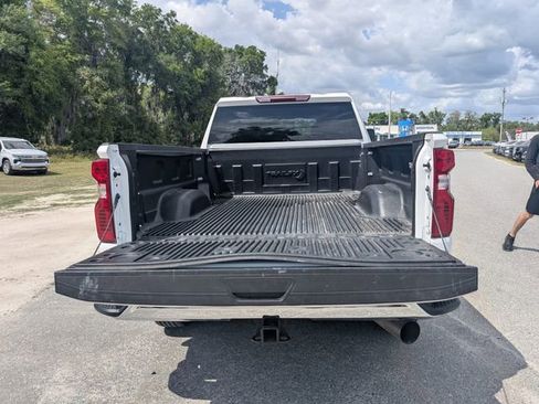 Used 2025 Chevrolet Silverado 2500 LT w/ Convenience Package image 13