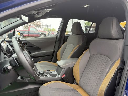 Used 2024 Subaru Crosstrek 2.5i Sport w/ Crosstrek Mirror Package AWD/4WD image 14