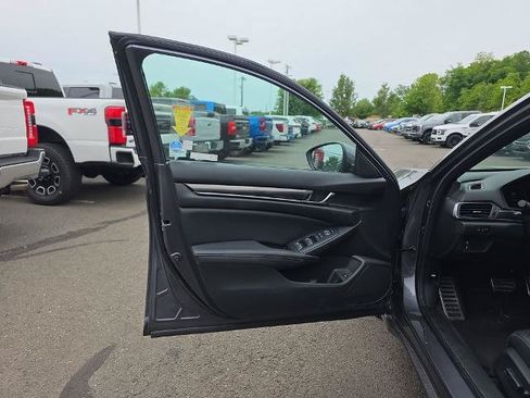 Used 2020 Honda Accord Sport image 18