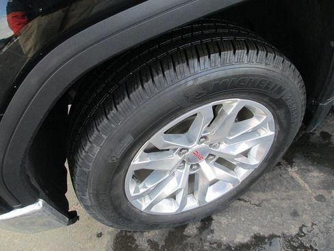 Used 2019 GMC Sierra 1500 SLT w/ SLT Premium Package image 11