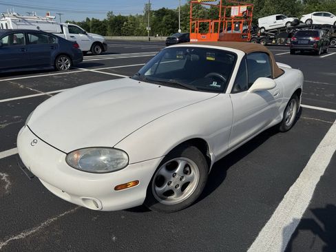 Used 2000 MAZDA MX-5 Miata RWD image 15