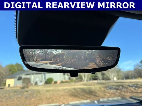 Used 2024 Cadillac Escalade ESV Premium Luxury image 17