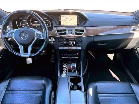 Used 2014 Mercedes-Benz E 63 AMG 4MATIC Sedan image 16