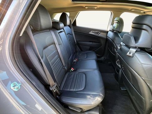 Certified 2023 Kia Sportage SX image 29