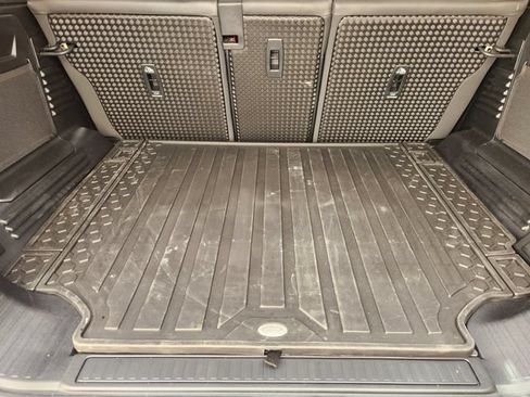Used 2025 Land Rover Defender 110 S AWD/4WD image 30
