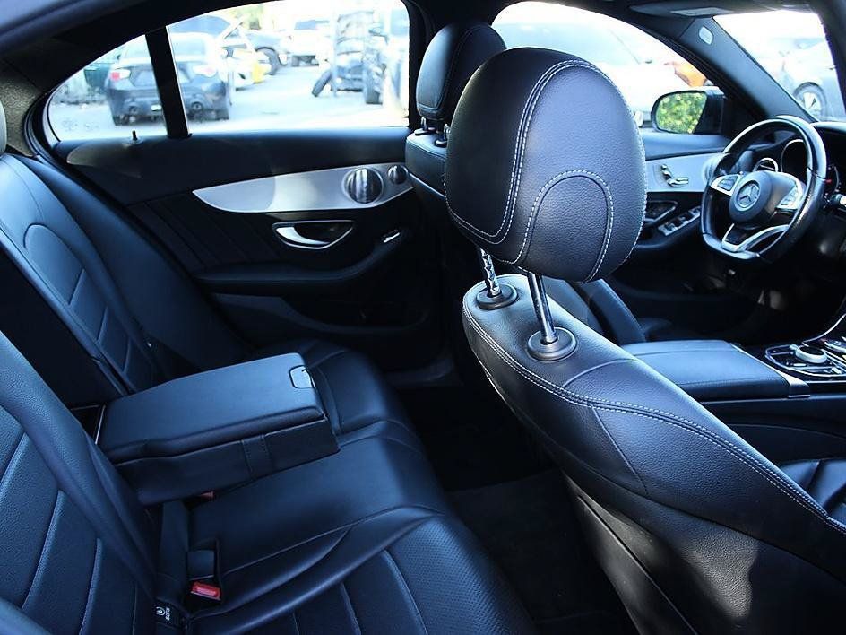 Used 2018 Mercedes-Benz C 300 Sedan w/ AMG Line image 18