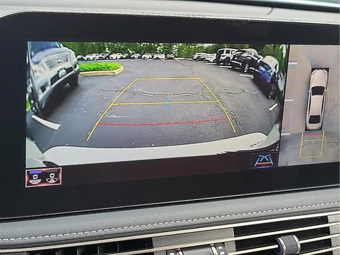 Used 2022 Lexus LS 500 AWD w/ Luxury Package image 18