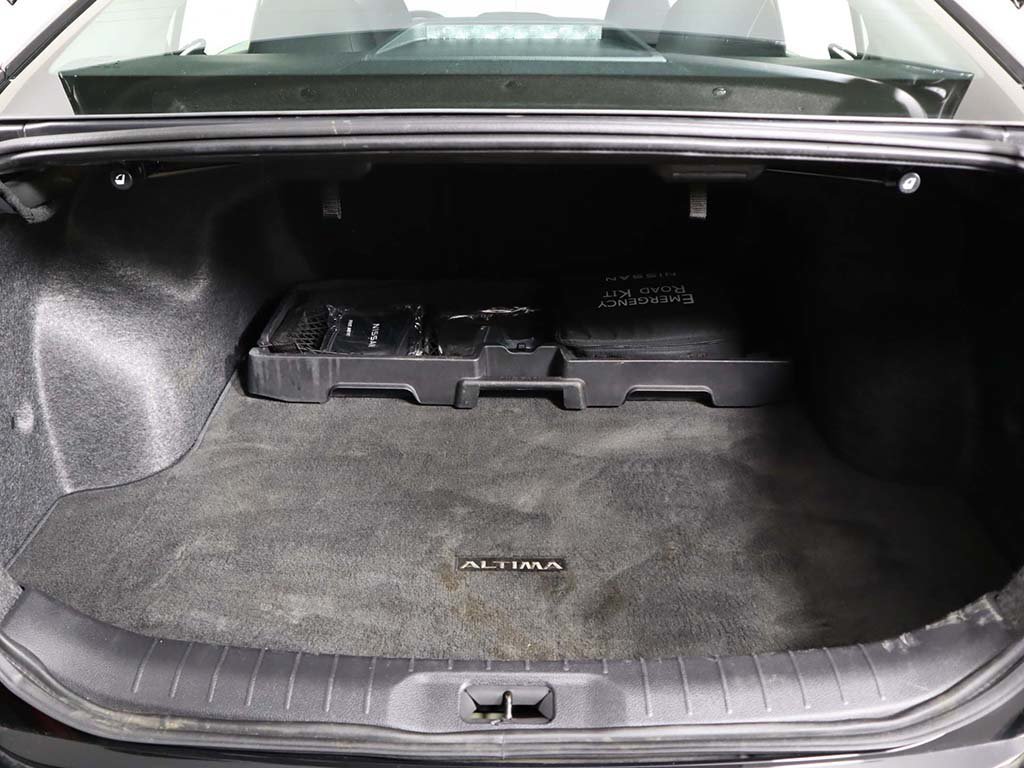 Used 2024 Nissan Altima 2.5 SV AWD/4WD image 16