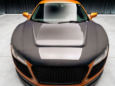 Used 2014 Audi R8 V8 w/ Ceramic Brake Package image 28