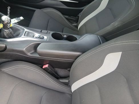Used 2018 Chevrolet Camaro LS RWD image 8