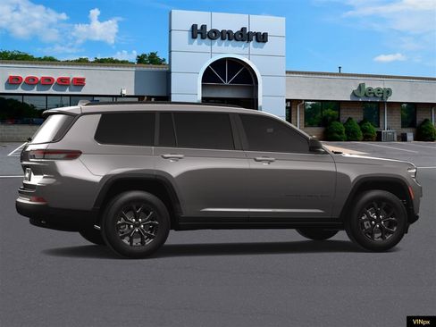 New 2025 Jeep Grand Cherokee L Altitude image 15