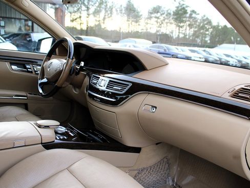 Used 2012 Mercedes-Benz S 350 BlueTEC 4MATIC image 21