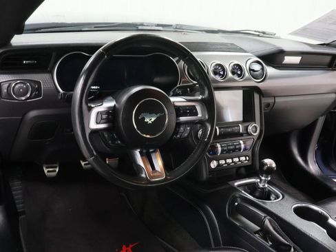 Used 2018 Ford Mustang GT Premium w/ GT Performance Package RWD image 8