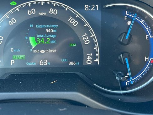 Used 2025 Toyota RAV4 XLE image 29