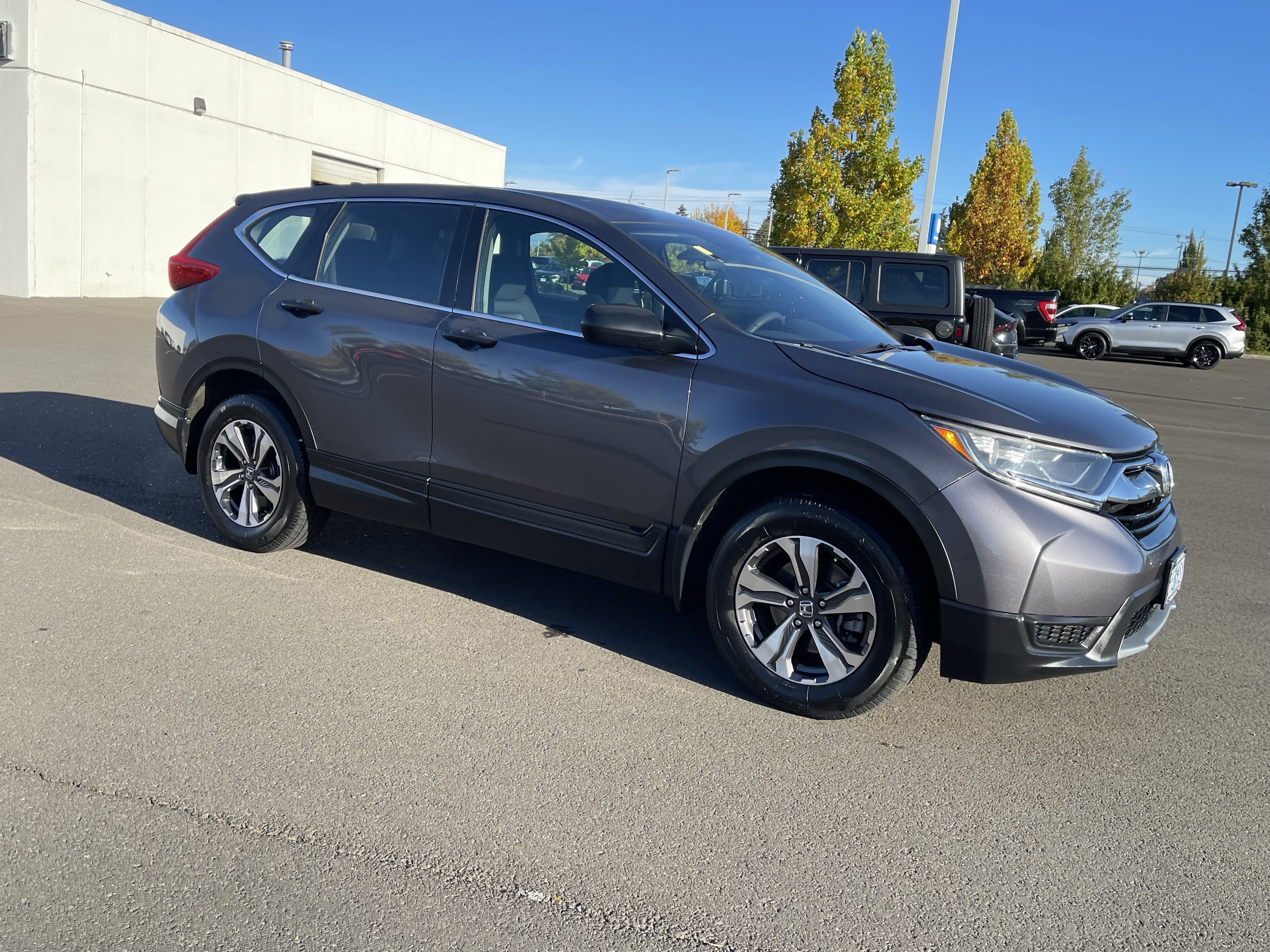 Used 2018 Honda CR-V LX image 7