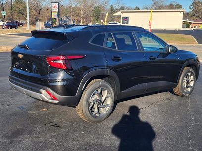 New 2026 Chevrolet Trax LT w/ Sunroof Package