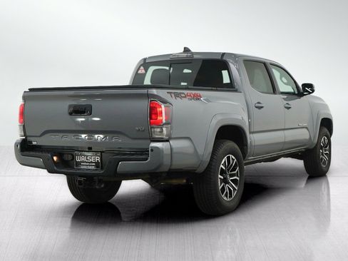 Used 2021 Toyota Tacoma TRD Sport w/ TRD Premium Sport Package AWD/4WD image 5
