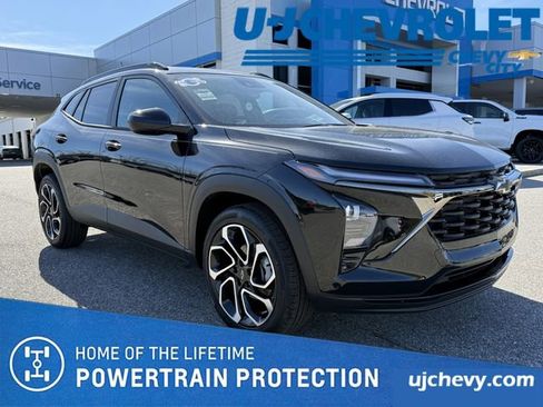 New 2026 Chevrolet Trax RS image 1