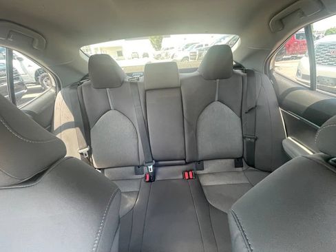 Used 2022 Toyota Camry LE FWD image 23