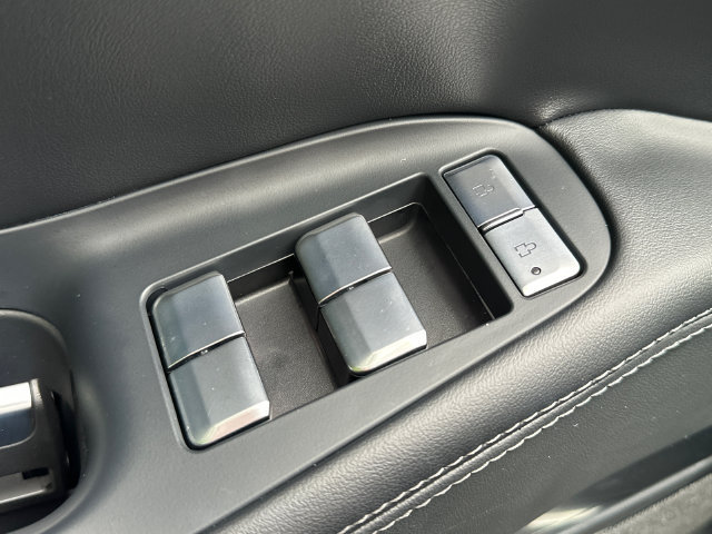 Used 2025 Lincoln Navigator Reserve AWD/4WD image 27