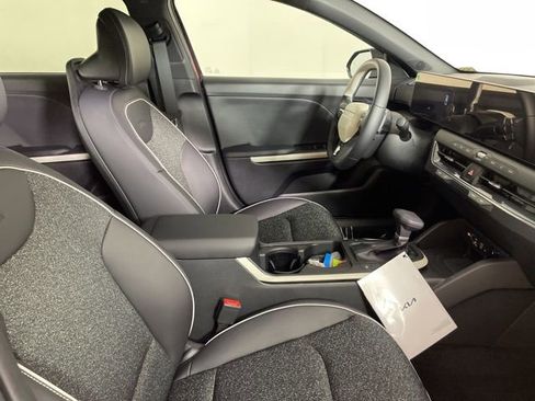 New 2025 Kia K4 GT-Line w/ GT-Line Sunroof Package image 15