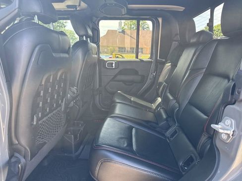 Used 2020 Jeep Gladiator Rubicon AWD/4WD image 10