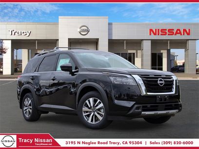 New 2025 Nissan Pathfinder SL