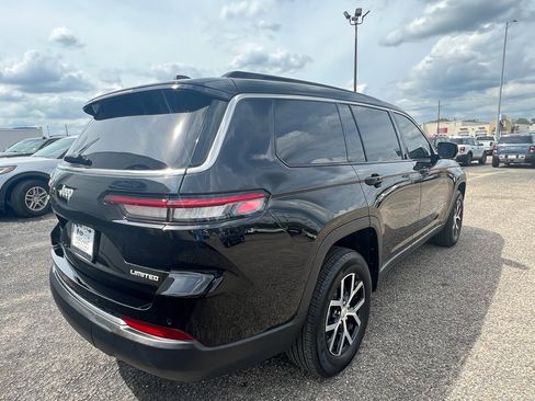 Used 2025 Jeep Grand Cherokee L Limited image 8