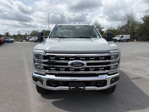 Used 2025 Ford F250 Lariat w/ Tremor Off-Road Package image 10