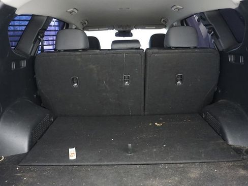 Used 2019 Hyundai Santa Fe SE image 23