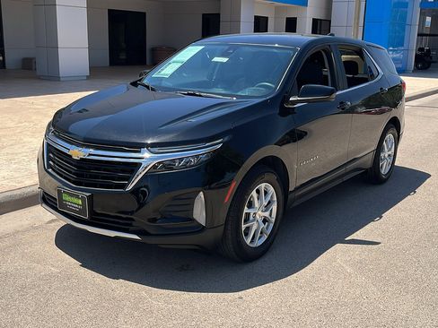 Used 2022 Chevrolet Equinox LT FWD image 3