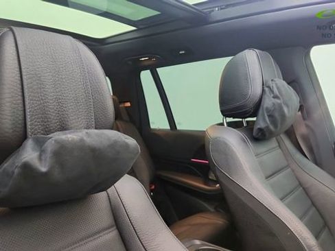 Used 2025 Mercedes-Benz GLS 450 4MATIC image 24