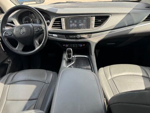 Used 2019 Buick Enclave Essence AWD/4WD image 15