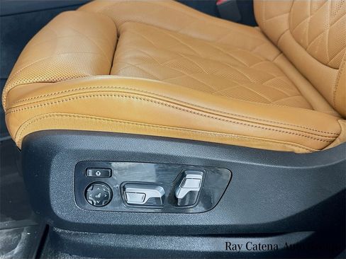 Certified 2023 BMW X6 M50i w/ Executive Package image 20