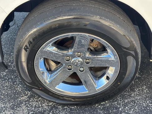 Used 2012 RAM 1500 Big Horn w/ Luxury Group image 5