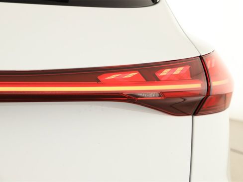 Certified 2025 Audi SQ5 Prestige image 30