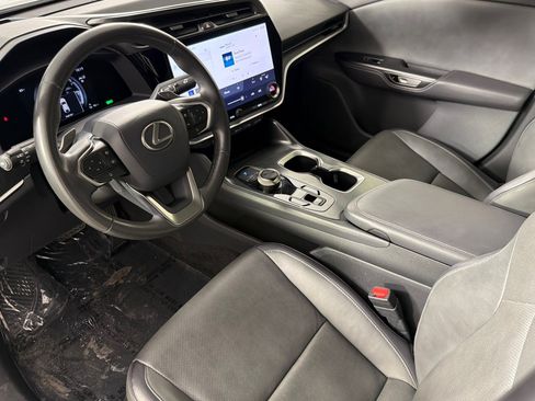Used 2023 Lexus RZ 450e Premium w/ Technology Package AWD/4WD image 9