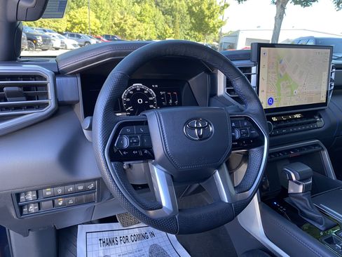 Used 2025 Toyota Tundra Platinum AWD/4WD image 17