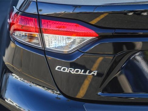Used 2024 Toyota Corolla LE image 11