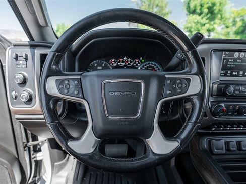 Used 2019 GMC Sierra 2500 Denali w/ Duramax Plus Package AWD/4WD image 30