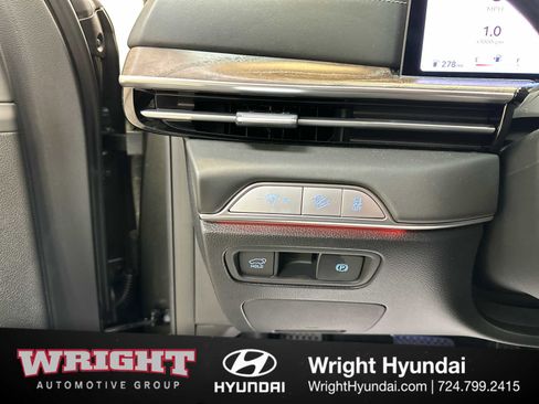 Certified 2025 Genesis GV80 2.5T Prestige image 23