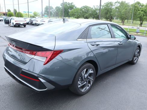 New 2026 Hyundai Elantra SEL Sport Premium w/ Cargo Package FWD image 21